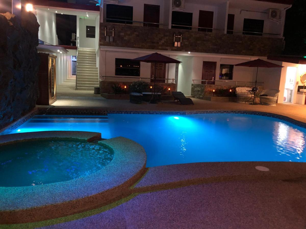 Out Back Hotel Olongapo Ngoại thất bức ảnh