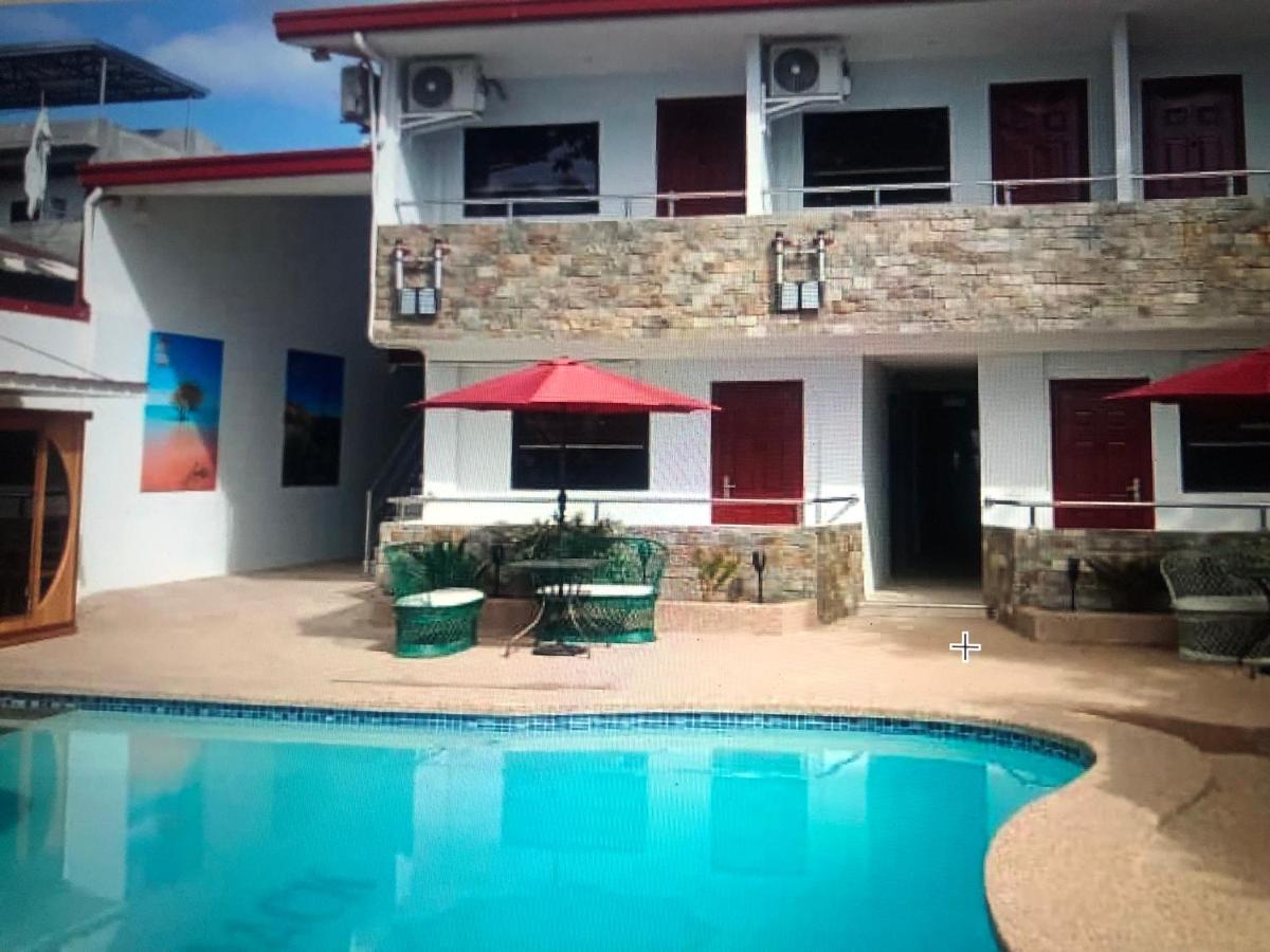 Out Back Hotel Olongapo Ngoại thất bức ảnh